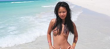 beach babe perfect tits ass