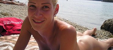 nude babes latin on beach